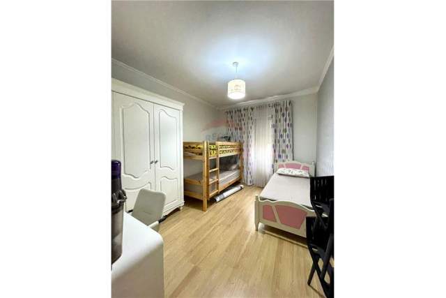 Tirane, shitet apartament 2+1 Kati 3, 100 m² 159.000 Euro (Farmacia 10)