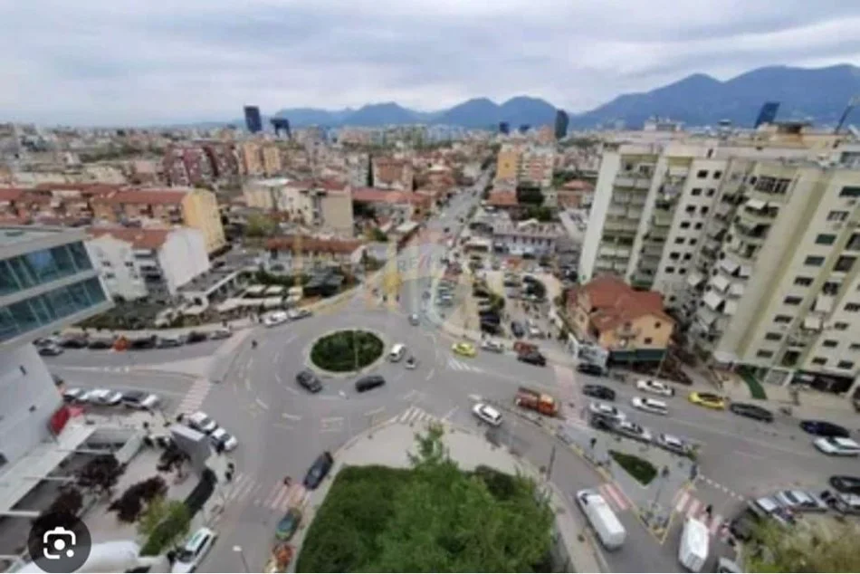 Tirane, shitet dyqan Kati 0, 38 m² (Rruga Skënder Luarasi)