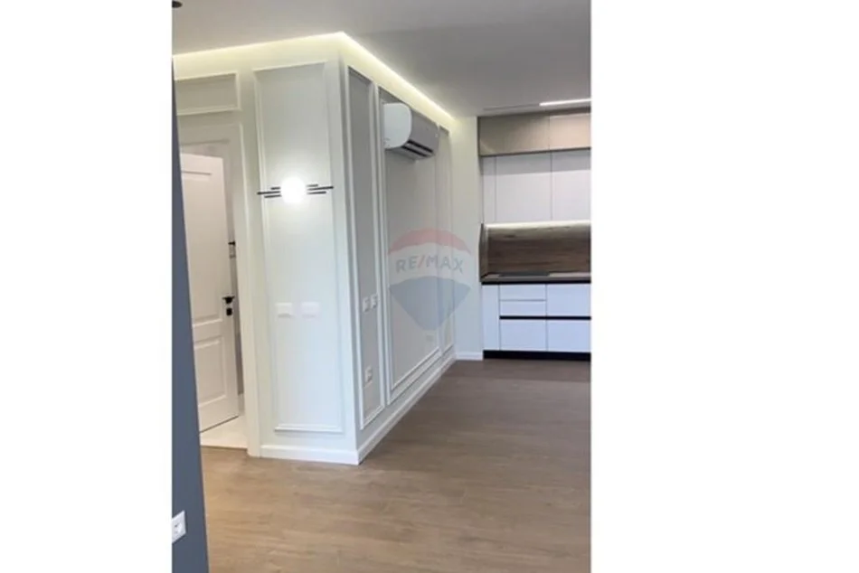 Tirane, shitet apartament 2+1 Kati 4, 100 m² 190.950 € (Materniteti i Ri)