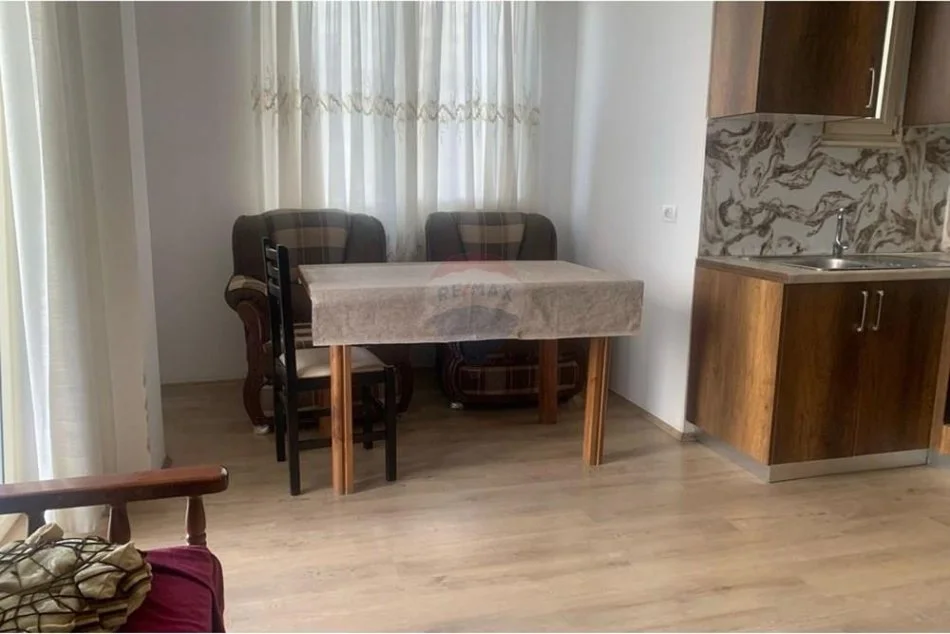 Tirane, shitet apartament 2+1 Kati 2, 84 m² 115.000 € (Shkoze)