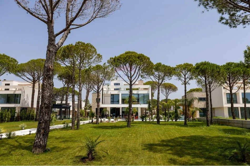 Gjiri Lalezit | Hamallaj, shitet , 234 m² 1.100.000 € (Gjiri I Lalzit)