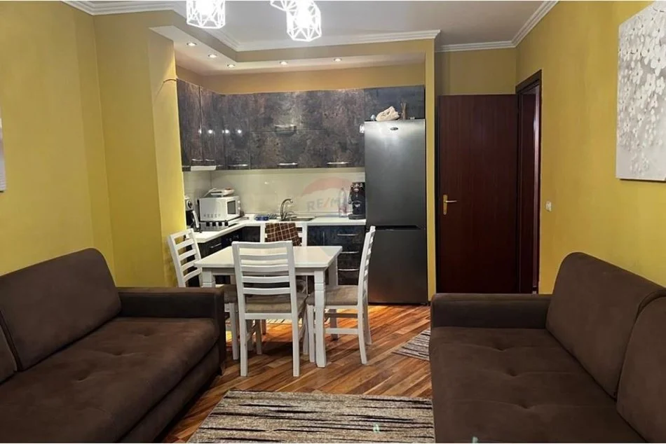 Durres, shitet apartament 2+1 Kati 2, 66 m² 80.000 € (Golem)