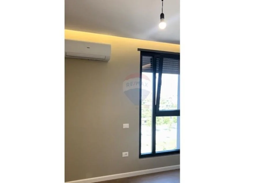 Tirane, shitet apartament 2+1 Kati 4, 100 m² 190.950 € (Materniteti i Ri)