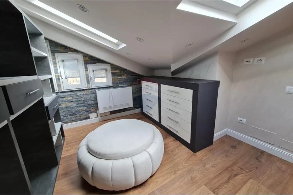 Tirane, shitet apartament duplex Dublex Kati 6, 189 m² 445.000 € (Kodra e Diellit)