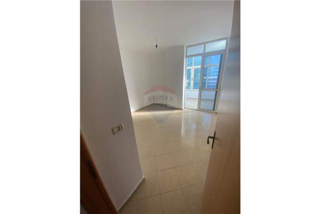 Tirane, shitet apartament 2+1 Kati 11, 96 m² 77.000 Euro