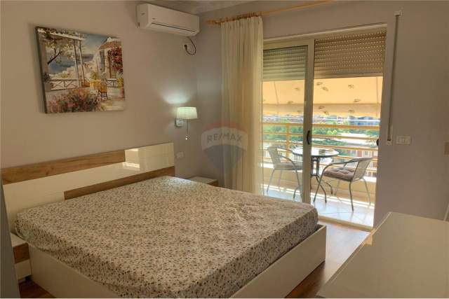 Tirane, jepet me qera apartament 2+1+BLK Kati 3, 100 m² 650 Euro (Rruga Panorama)