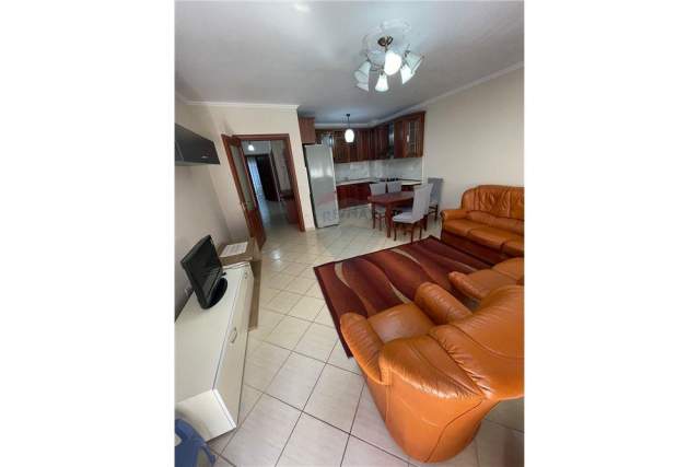 Tirane, jepet me qera apartament 2+1+BLK Kati 2, 100 m² 450 Euro (Bilal Golemi)