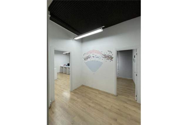 Tirane, shitet zyre Kati 2, 72 m² 143.000 Euro (Petro Nini Luarasi)