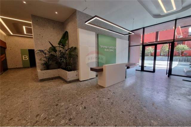 Shqiperi, ofert ambjent biznesi Kati 15, 132 m² 2.500 Euro (Rruga Kavajes)