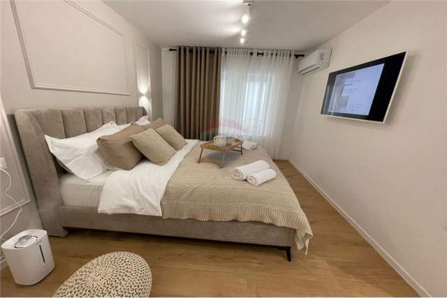 Tirane, shitet apartament Kati 1, 80 m² 160.000 Euro (Bardhok Biba)