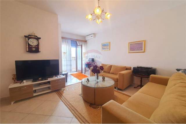 Tirane, jepet me qera apartament 1+1 Kati 14, 62 m² 500 Euro (9 Kateshet)