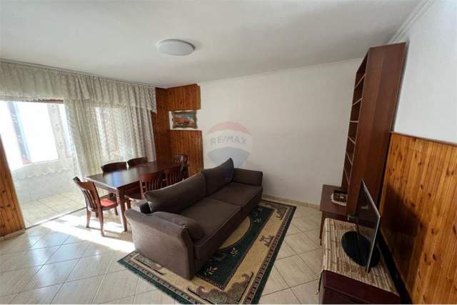 Tirane, jepet me qera apartament 1+1 Kati 5, 65 m² 40.000 Leke (Rruga Asim Vokshi)