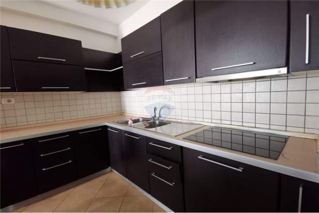 Tirane, jepet me qera apartament 2+1+A+BLK Kati 2, 100 m² 450 Euro (Rruga Him Kolli)