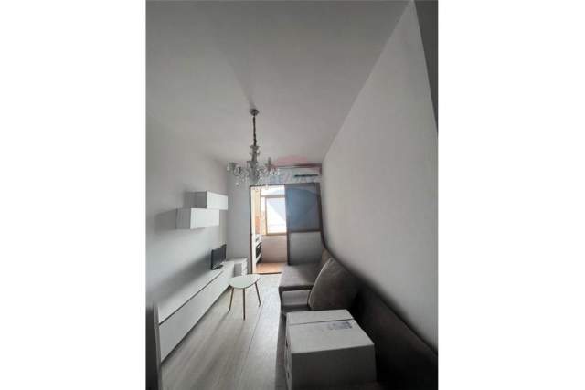 Tirane, jepet me qera apartament 1+1 Kati 3, 75 m² 400 Euro (Rruga e Dibres)