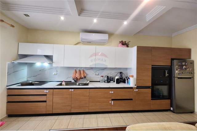 Tirane, shitet apartament 2+1+BLK Kati 2, 77 m² 109.500 Euro (Kristal Center)