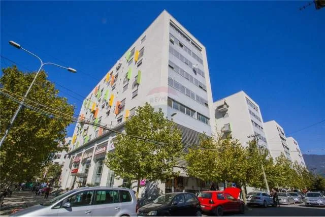 Tirane, shitet 1+1 Kati 6, 94.000 Euro