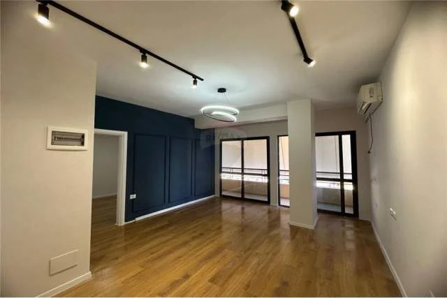 Tirane, shitet apartament 1+1+BLK Kati 4, 55 m² 75.000 Euro (Bulevardi i Ri)