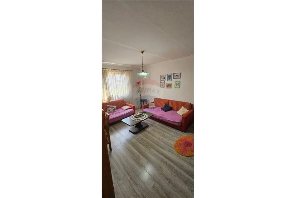 Tirane, jepet me qera apartament 1+1, Kati 2, 60 m² 350 € (Kongresi i Manstirit, Pediatria)