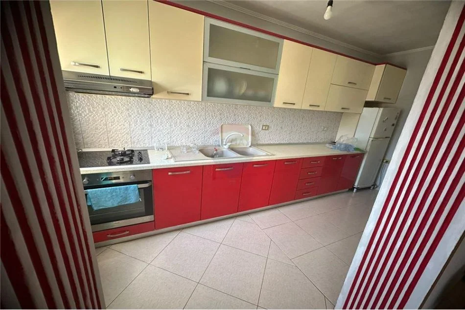 Tirane, shitet apartament 2+1 Kati 6, 87 m² 119.000 € (Rruga Ali Demi - Perballe shkolles Kushtrimi Lirise - Ali Demi, Shqipëri)