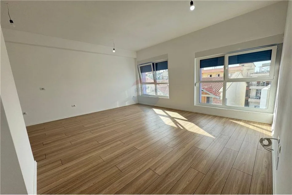 Tirane, shitet apartament 2+1 Kati 6, 74 m² 98.000 € (Pasho Hysa - Kompleksi Mangalem - Ali Demi, Shqipëri)