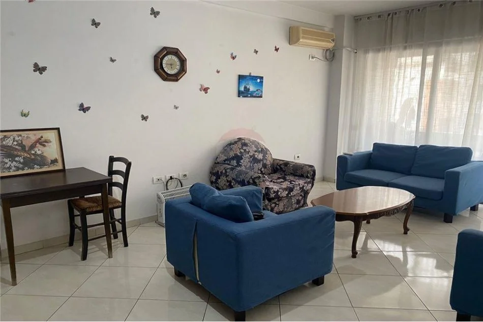 Tirane, jepet me qera apartament 1+1 Kati 6, 83 m² 370 € (Bulevardi Migjeni Astir)