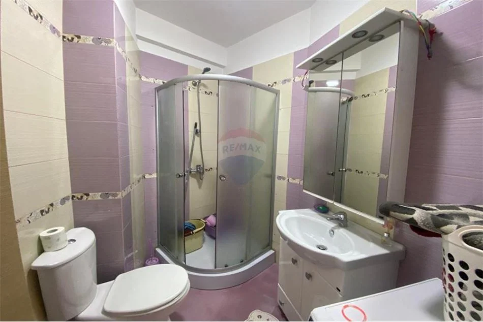 Shqiperi, jepet me qera apartament 1+1+Ballkon Kati 3, 400 € 