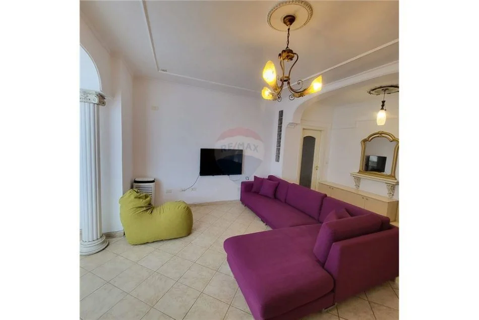 Tirane, jepet me qera apartament 2+1 Kati 8, 100 m² 650 € (Rruga e Kavajes - Qendër)