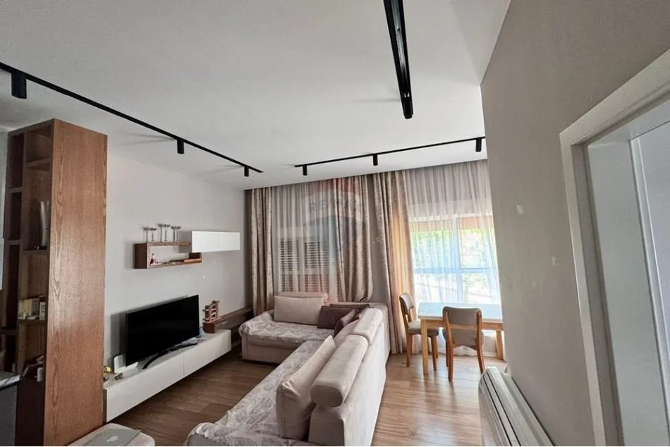 Tirane, shitet apartament 2+1 Kati 1, 103 m² 154.500 € (APARTAMENT 2+1 NE SHITJE NE MANGALEM)