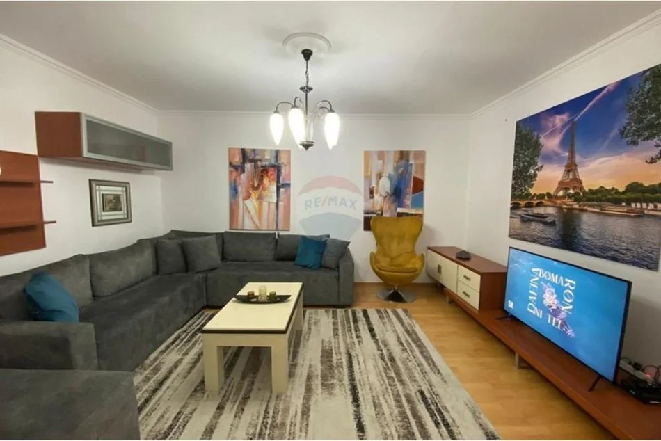 Tirane, jepet me qera apartament 3+1 , 114 m² 700 € (Frosina Plaku - 21 Dhjetori,)