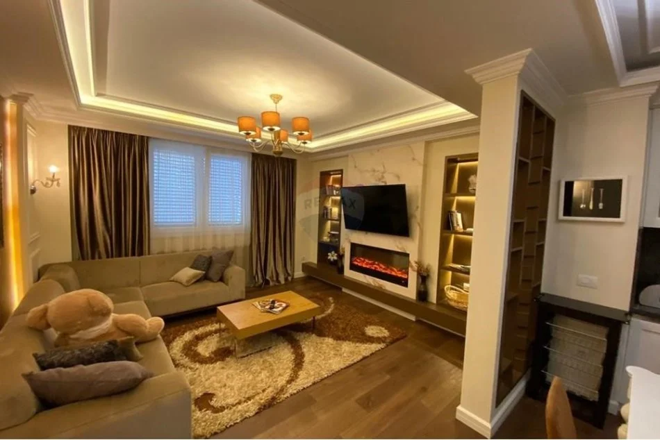 Tirane, jepet me qera apartament 2+1 Kati 2, 100 m² 1.500 € (QIRA, APARTAMENT 2+1, STADIUMIT AIR ALBANIA!)