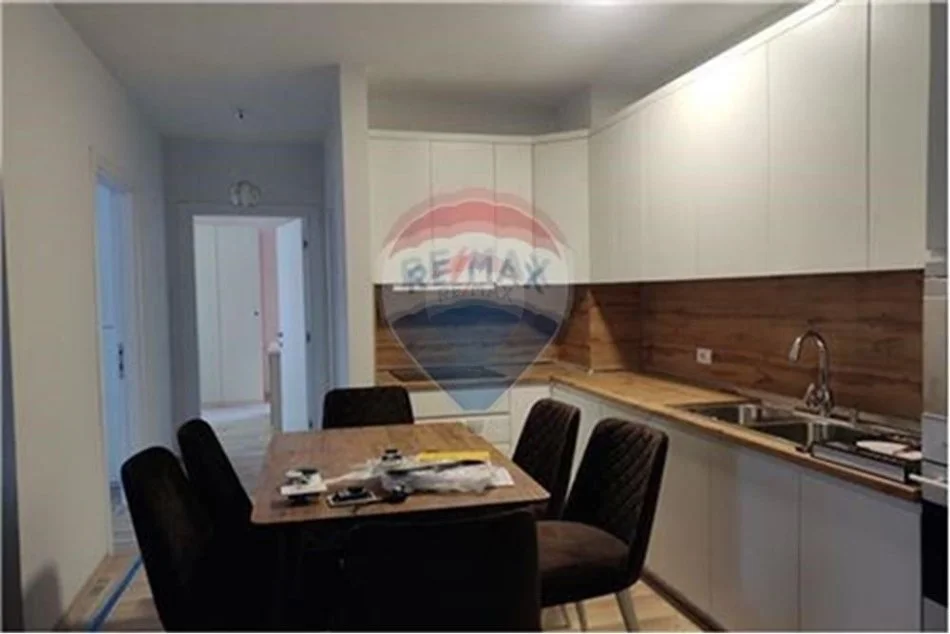 Tirane, jepet me qera apartament 1+1 Kati 3, 70 m² 500 € (Astir - Unaza e Re)
