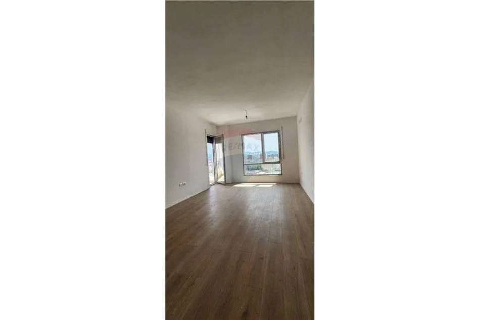 Tirane, shitet apartament 2+1 Kati 7, 88 m² 140.000 € (Perballe universitetit UET - Porcelan)