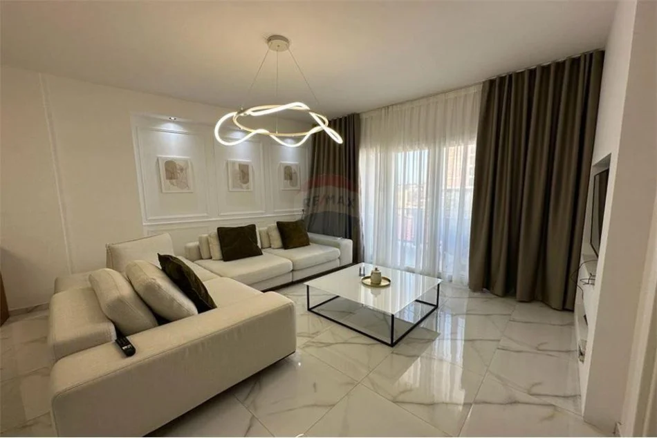 Tirane, shitet apartament 1+1+Aneks+Ballkon Kati 2, 80 m² 165.000 € (Rruga e Dibrës)