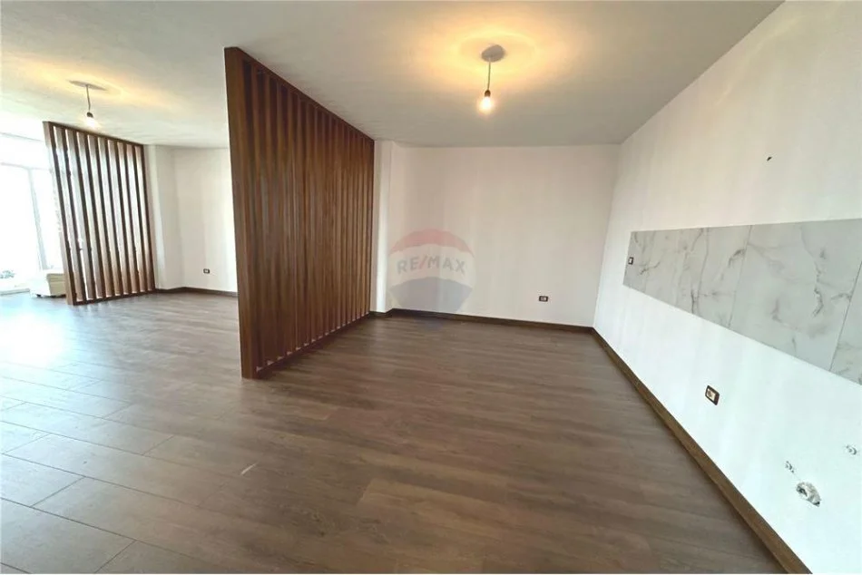 Tirane, shitet apartament Kati 5, 120 m² 159.000 € (Don Bosko)