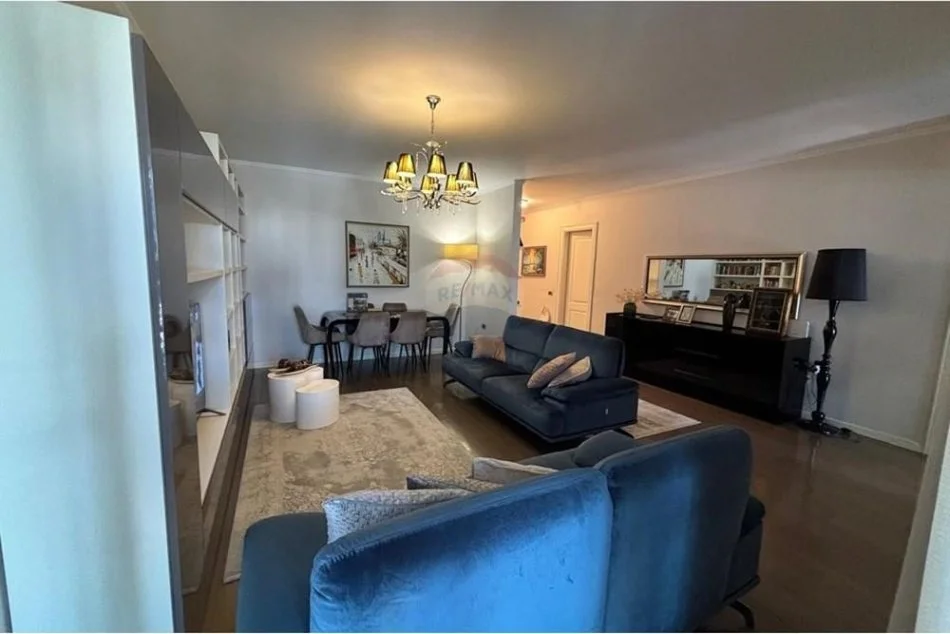 Tirane, shitet apartament 2+1 , 132 m² 295.500 € (Apartament 2+1 per shitje tek Rruga Elbasanit!)