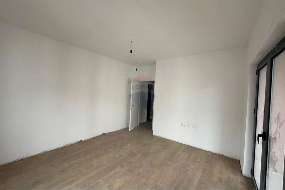 Tirane, shitet apartament 3+1 Kati 5, 149 m² 276.316 € (SHITET APARTAMENT 3+1+2 TE KODRA E DIELLIT)