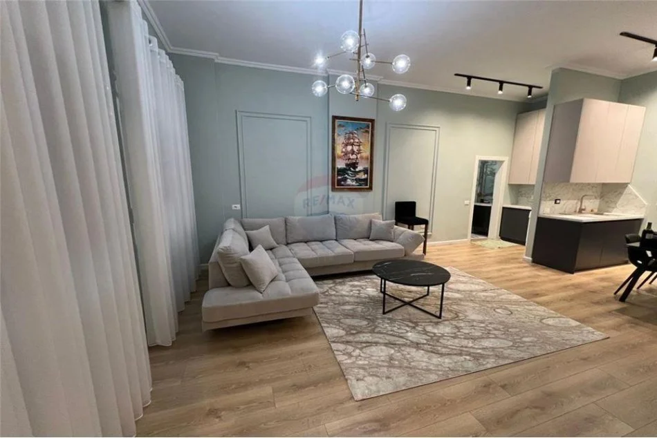 Tirane, jepet me qera apartament 2+1 Kati 1, 85 m² 650 € (Rruga e Dibres - Rruga e Dibrës - Selvia,)