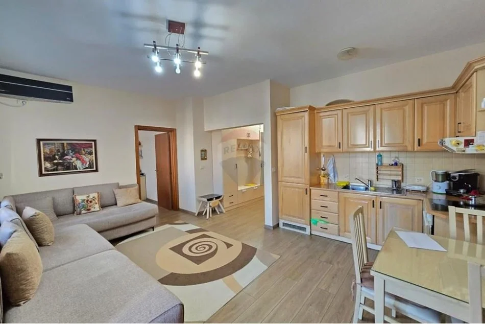 Tirane, jepet me qera apartament 2+1 Kati 4, 74 m² 850 € (Myslym Shyri)