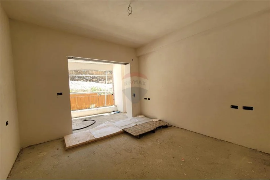 Tirane, shitet apartament 1+1 Kati 2, 80 m² 155.000 € (Rruga e Zallit - Rezidenca Kodra e Diellit, Shqipëri)