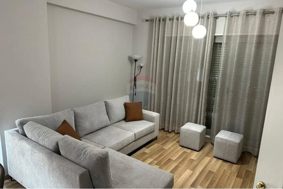 Shqiperi, jepet me qera apartament 2+1+Ballkon Kati 6, 130 m² 800 € (RRUGA E KAVAJES,DELIJORGJ)