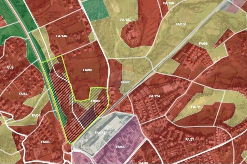 Tirane, shitet truall , 10.000 m² 2.200.000 € (Tegu, Shqipëri)