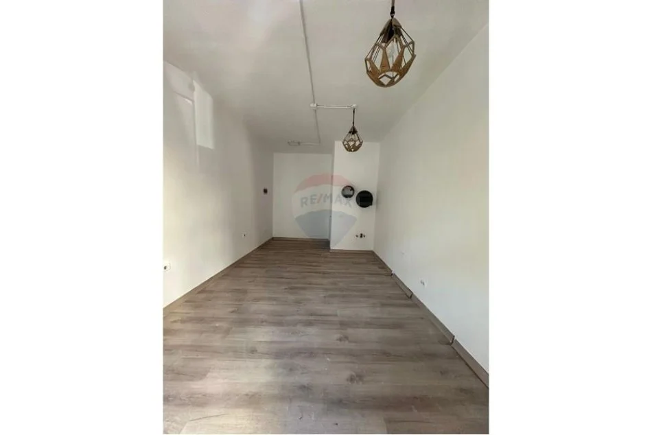 Tirane, jepet me qera apartament 1+1 Kati 0, 20 m² 400 € (Tirana e Re - Sheshi Willson, Shqipëri)