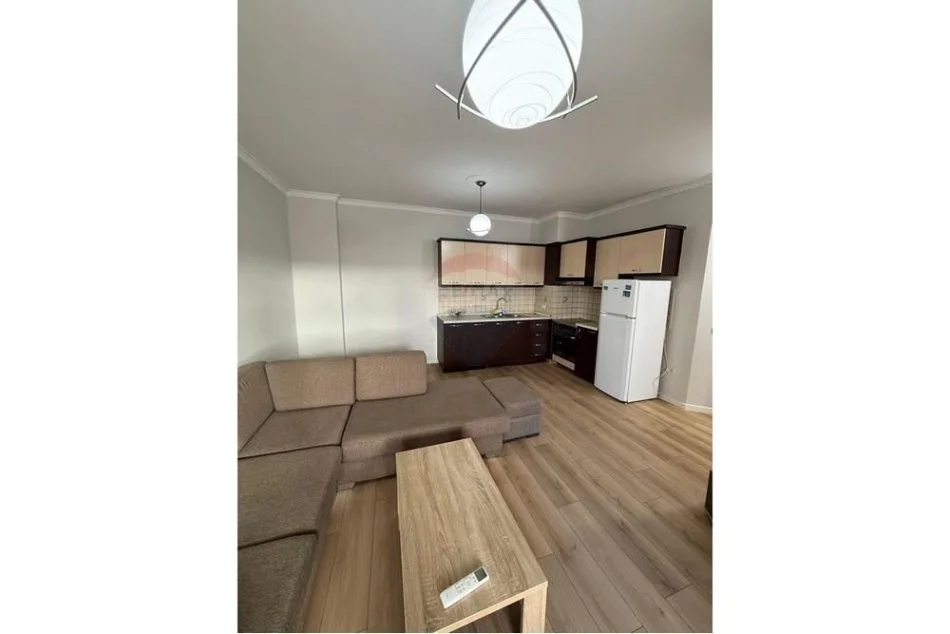 Tirane, shitet apartament 1+1 Kati 6, 61 m² 88.000 € (Astir)