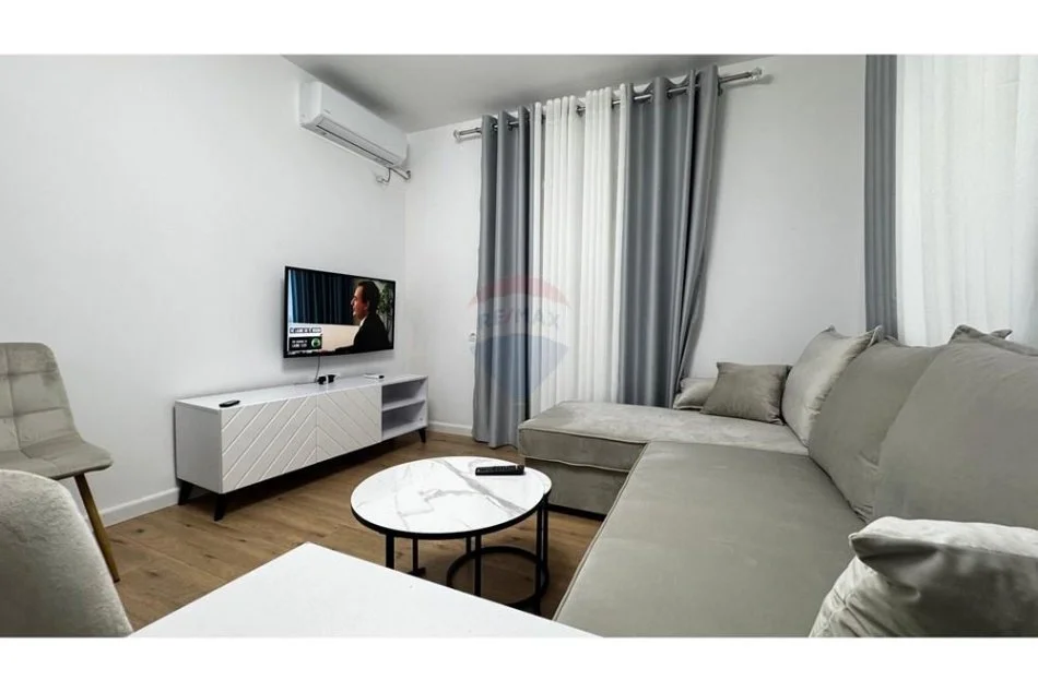 Tirane, jepet me qera apartament Kati 2, 60 m² 700 € (Mine Peza)