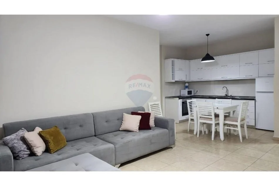 Tirane, jepet me qera apartament 1+1 Kati 5, 73 m² 650 € (Kompleksi Delijorgji)