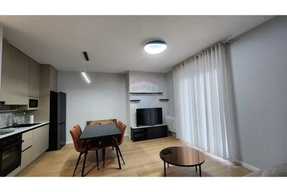Tirane, jepet me qera apartament 1+1 Kati 5, 61 m² 600 € (Prane Shkolles sr Baletit)