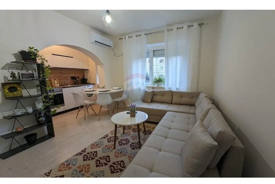 Tirane, jepet me qera apartament 1+1 Kati 2, 50 m² 500 € (haxhi hysendalliu)