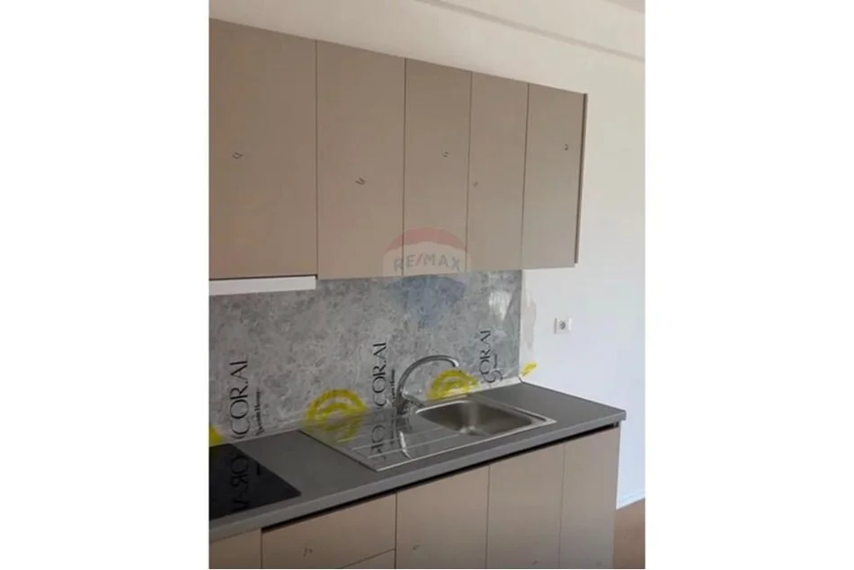 Tirane, jepet me qera 2+1 Kati 3, 70 m² 350 € (autostrada tirane durres)