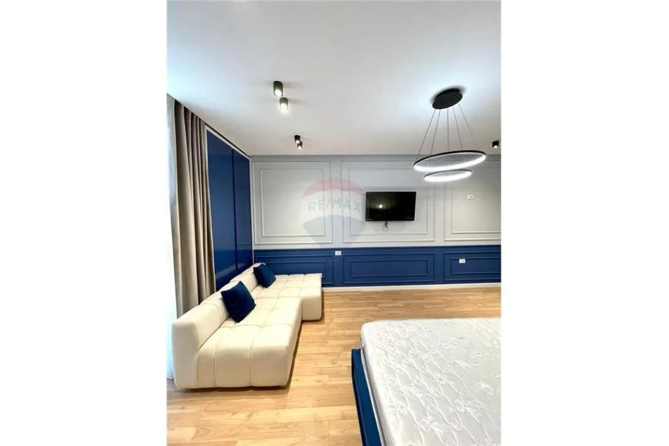 Tirane, jepet me qera garsonier 1+1 Kati 5, 50 m² 600 € (21 dhjetori)