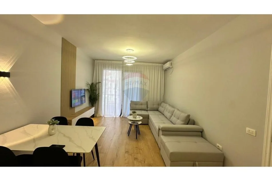 Tirane, shitet apartament 2+1 , 111 m² 148.000 € (Astir)